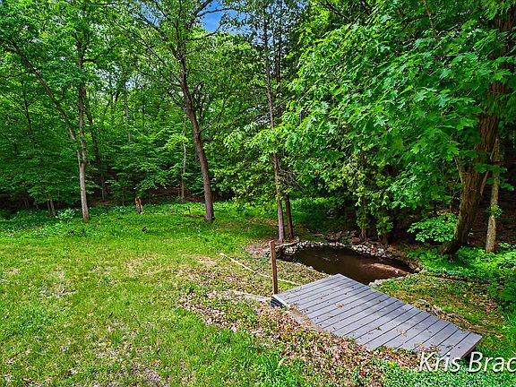 5th image of 8275 Bailey Dr SE
