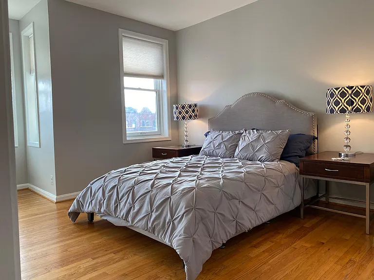 Master bedroom, queen bed, sunny, spacious
