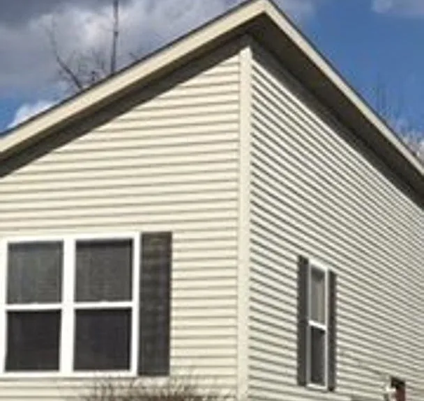 428 N Jefferson St — Photo 2