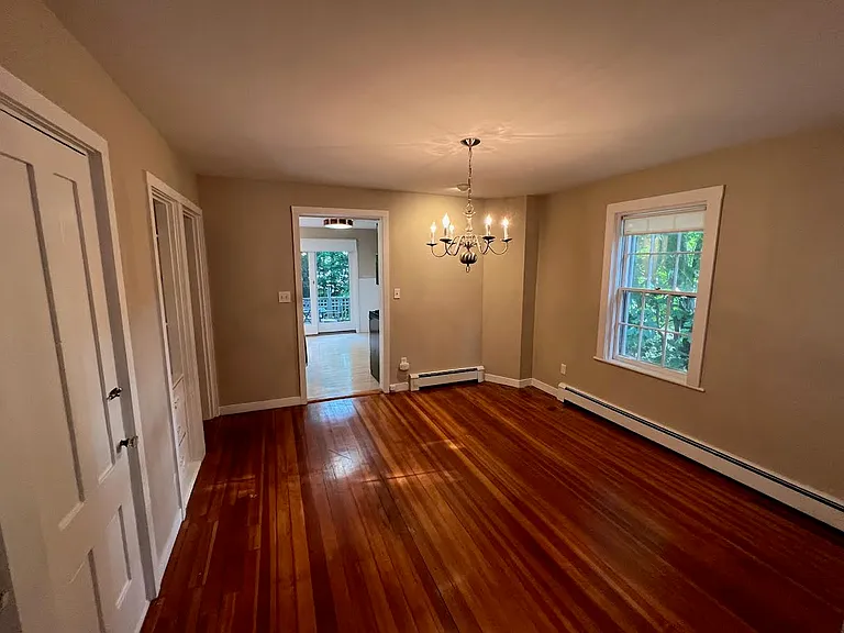 1056 Beacon St — Photo 4
