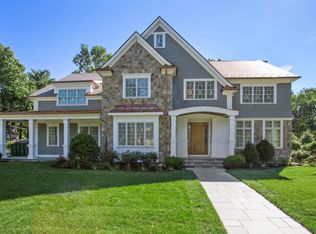 31 Woodchester Rd, Wellesley, MA 02481