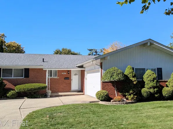 29839 Warner Ave, Warren, MI 48092