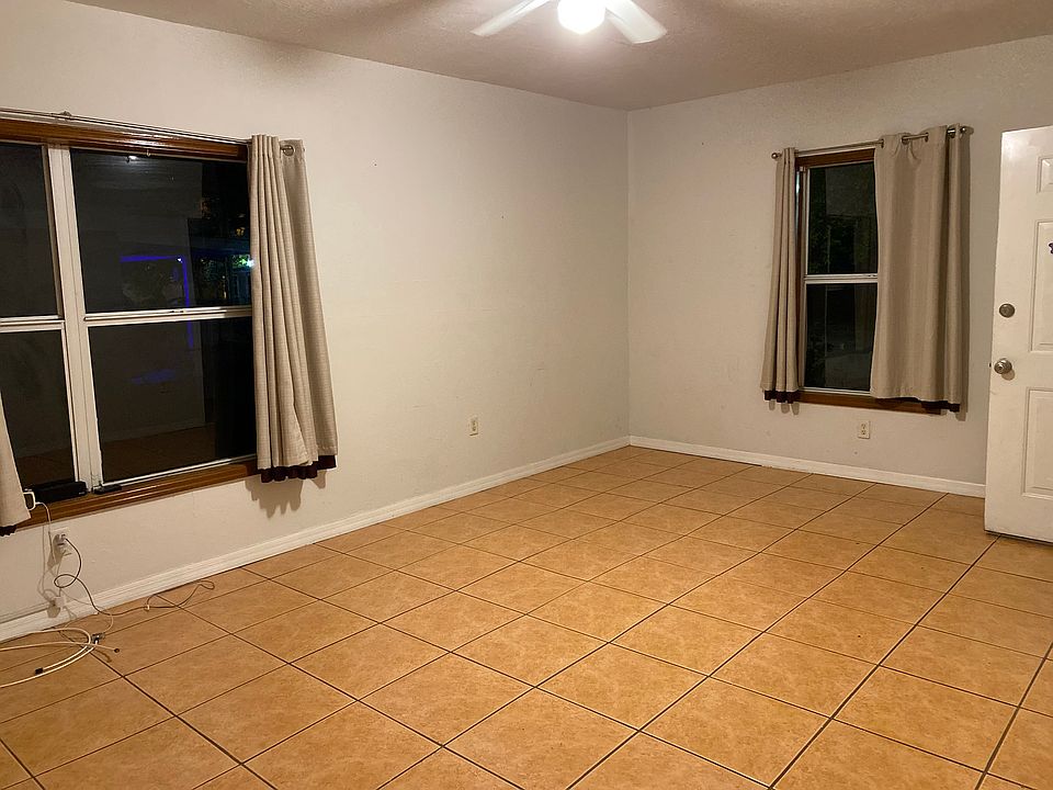 1st image of 1215 11th Ave W #B