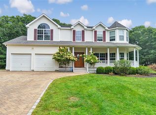 10 Jessie Rd, Eastport, NY 11941