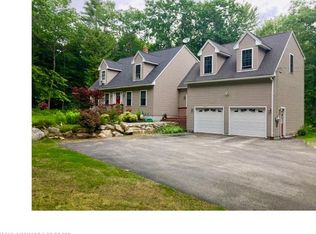 15 Fauvist Rd, Casco, ME 04015