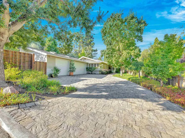 3237 Driftwood Dr, Lafayette, CA 94549