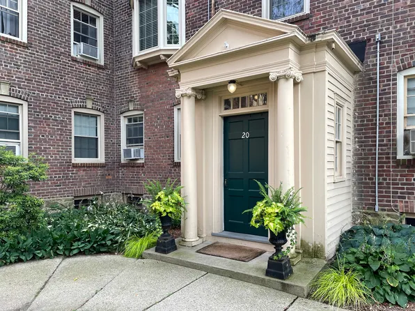 20 Rowsley Street, Bridgeport, CT 06605