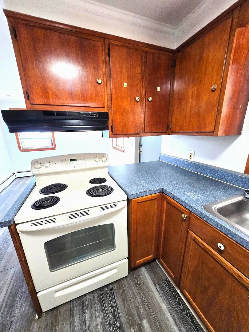 159 Montgomery Street — Photo 2
