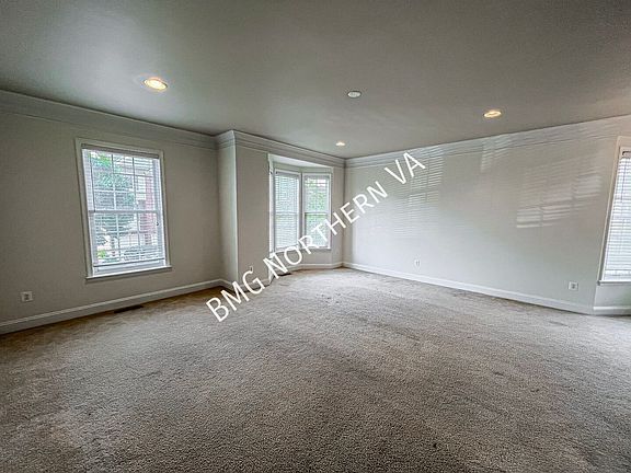 5th image of 11912 Hayes Station Way