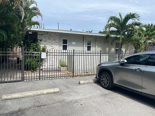 1 bed, 750 sqft, $1,590 — Photo 1