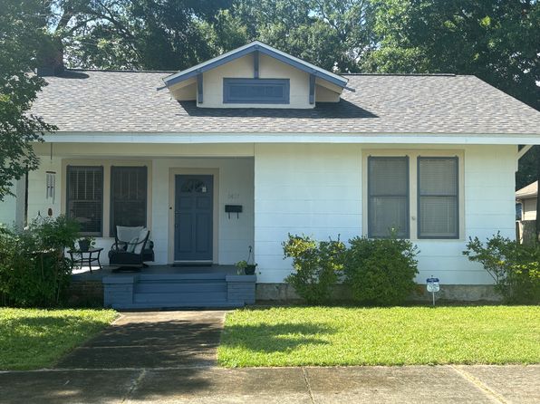 1417 E Desoto St