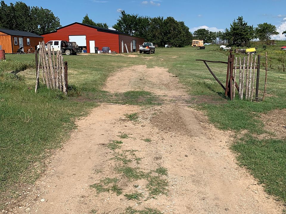Looking east at cattleguard