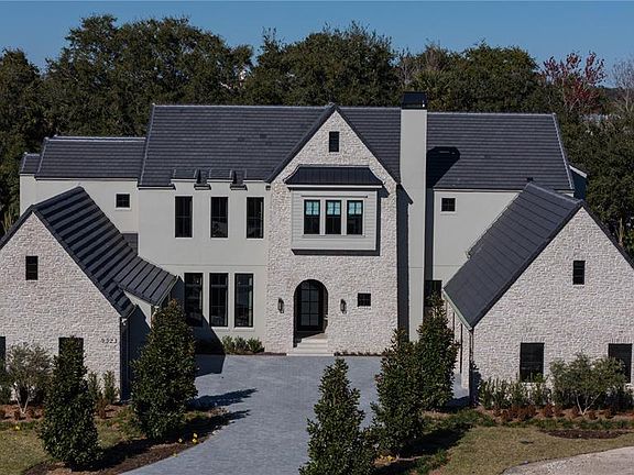 4th image of 9323 GLADYS GARDEN COURT