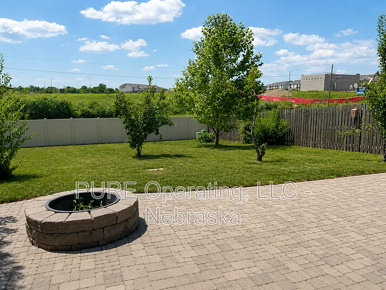 8464 N 155th St — Photo 20