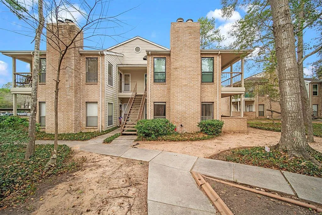 2 bed, 1106 sqft, $1,440 — Photo 3