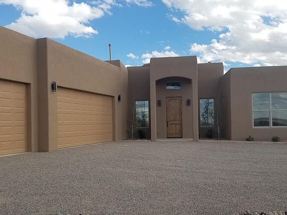 3rd image of 15 Norte Trail Ct