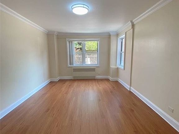 5th image of 6945 108th St APT 1F
