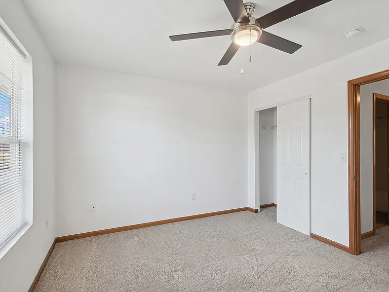 ReNew Edwardsville Apartment Collection — Photo 29