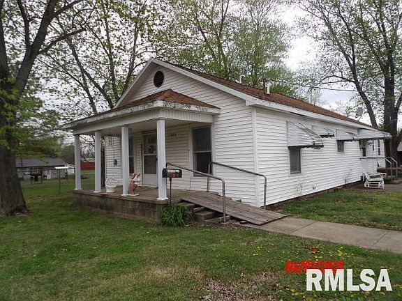 3rd image of 1509 E 4th St