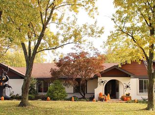 15275 Denwoods Dr, Chesterfield, MO 63017