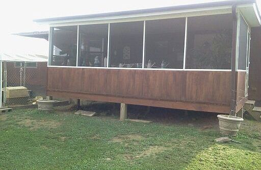 outside of screened in porch