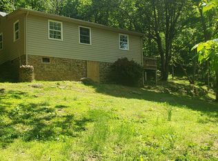 3287 Cool Springs Rd, Thaxton, VA 24174