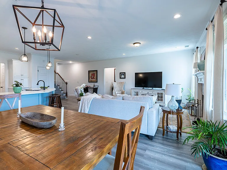 3198 Greymoor Cir — Photo 10