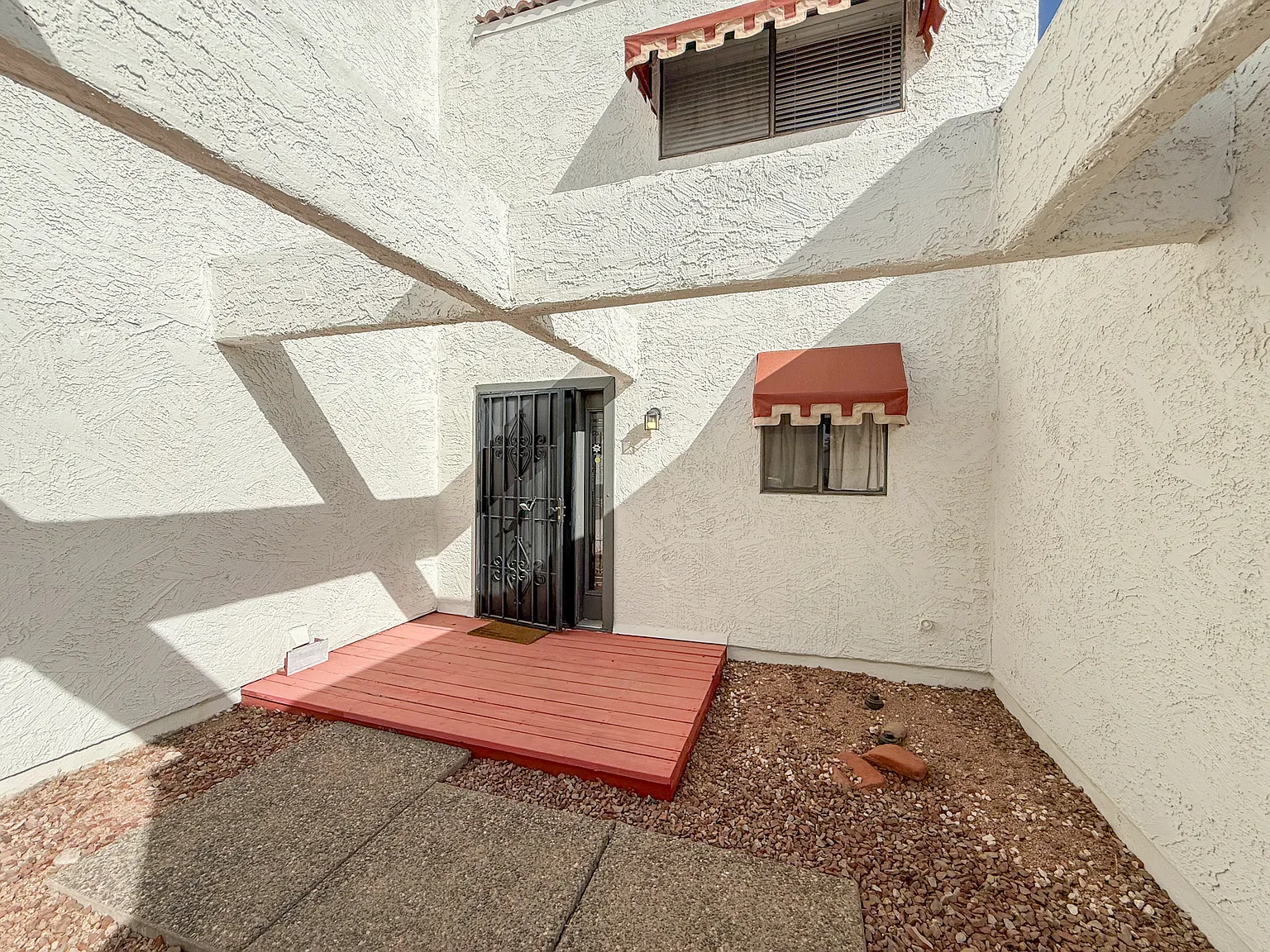 2 bed, 2.0 bath, 1214 sqft, $2,195 — Photo 3
