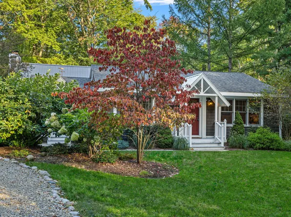 16191 4th Ln, Union Pier, MI 49129