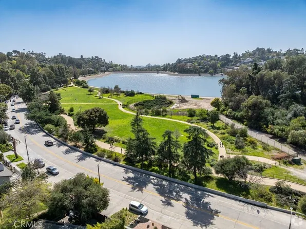 1825 N Easterly Ter, Los Angeles, CA 90026