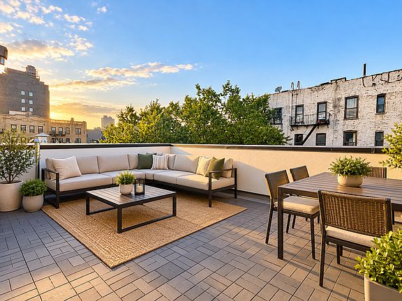 2nd image of 215 S 4th St #Penthouse