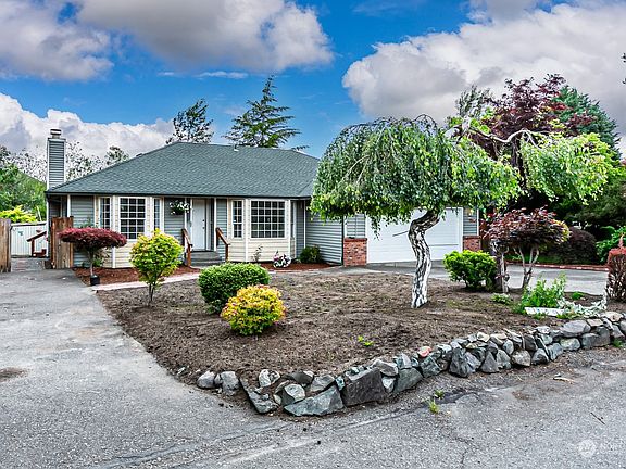 2nd image of 13502 118th Avenue Ct E
