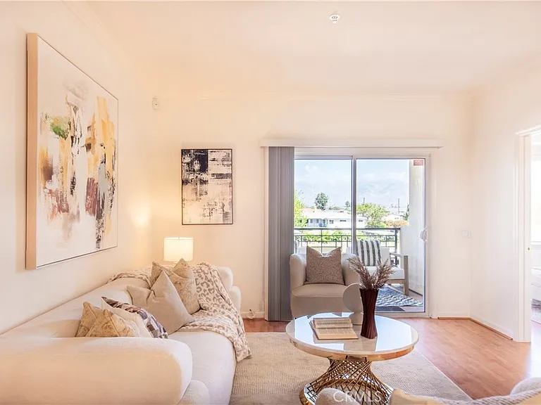208 N Lincoln Ave #308 — Photo 5