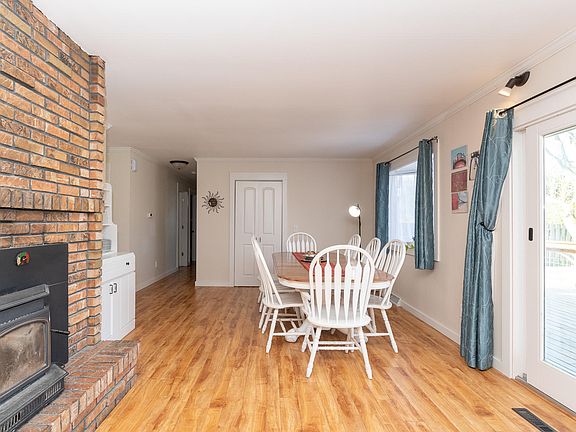 5th image of 6353 N 32nd St