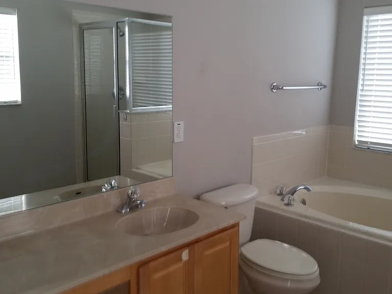 2405 Silvermoss Dr — Photo 9