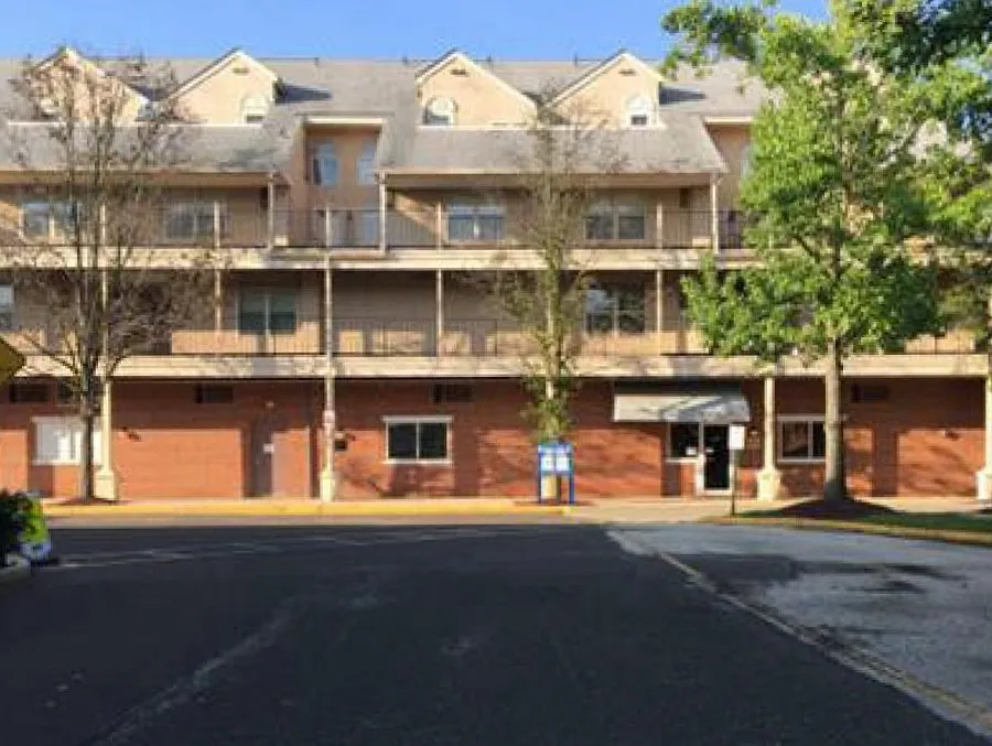 Building Photo 3