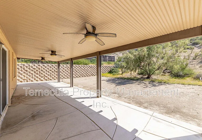 23353 Badger Creek Ln — Photo 16