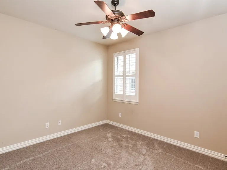 3128 Bloomfield Ct — Photo 25