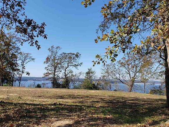 5th image of 188 S Eagles Bluff Blvd