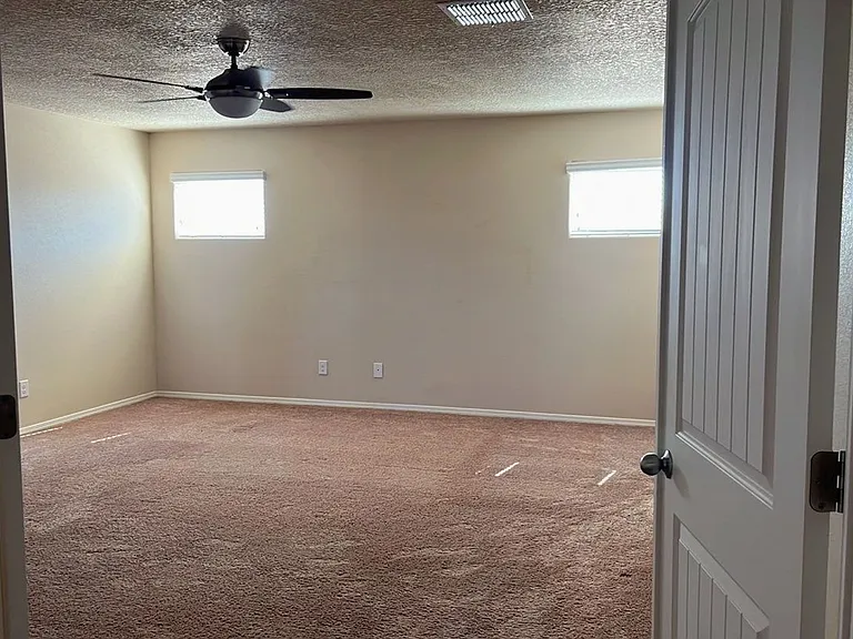 3806 Dynamite Rd NE — Photo 23