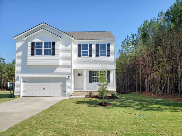 100 Baker Farm Dr, Youngsville, NC 27596
