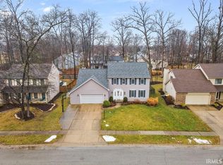 6208 Hunter Wood Dr, Fort Wayne, IN