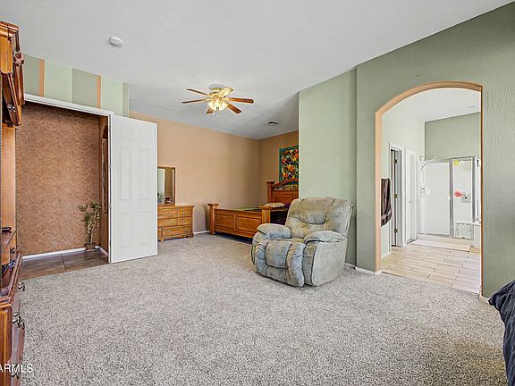 5th image of 10102 W RIVERSIDE Avenue