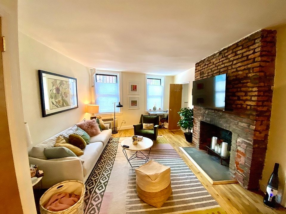 1st image of 752 Greenwich St APT 1C