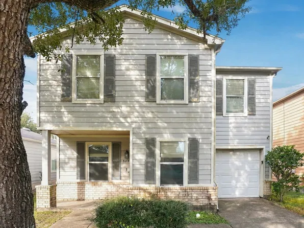 3230 Becker Glen St, Fresno, TX 77545