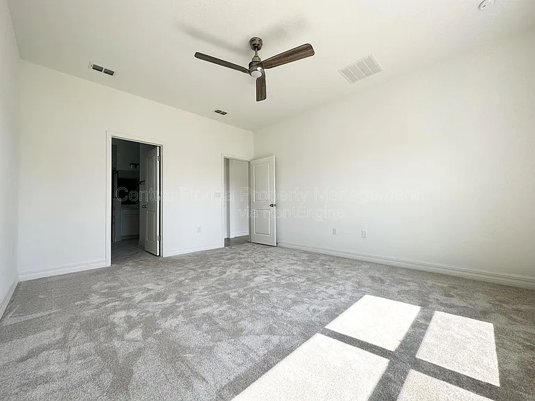 1166 Silo Dr — Photo 11