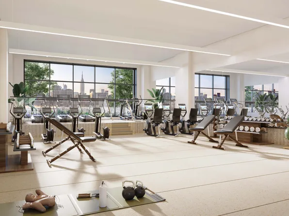 29 Huron Street image 12 of 19