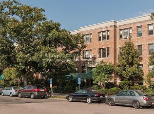 60 Jamaicaway APT 2, Boston, MA 02130