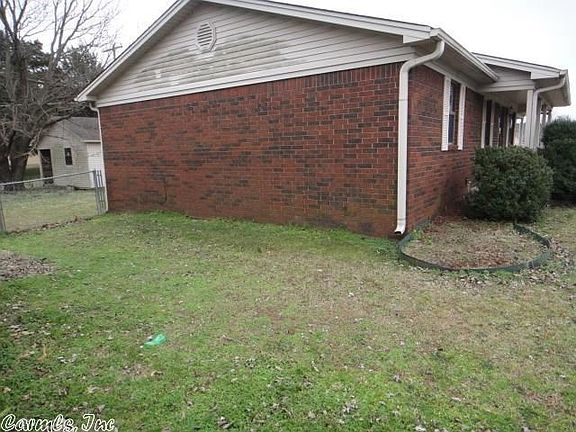 3rd image of 114 Joy Dr
