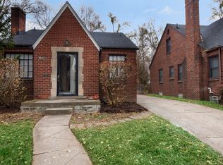 25411 Pembroke Ave, Redford, MI 48240